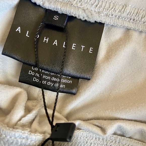 SOLD ON MERC - Picture 4 of 4